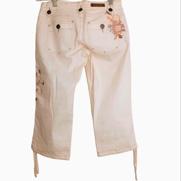 Y2K Capris Women's Sz 3 Ivory Cross Stitch Hand Enbroidered Floral Boho Festival - Picture 8 of 16